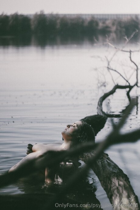 Psychodoll Model erotic star img