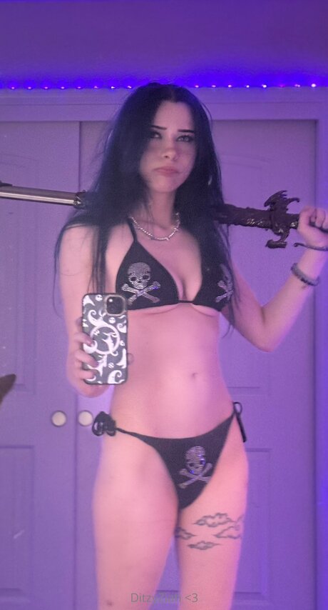 Ditzyziah sexy star pic