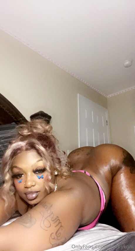 Shotbykoni model pornographic pics