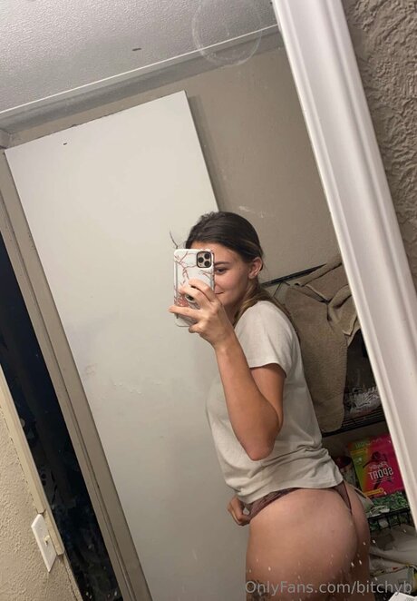 Bitchyb star nude images