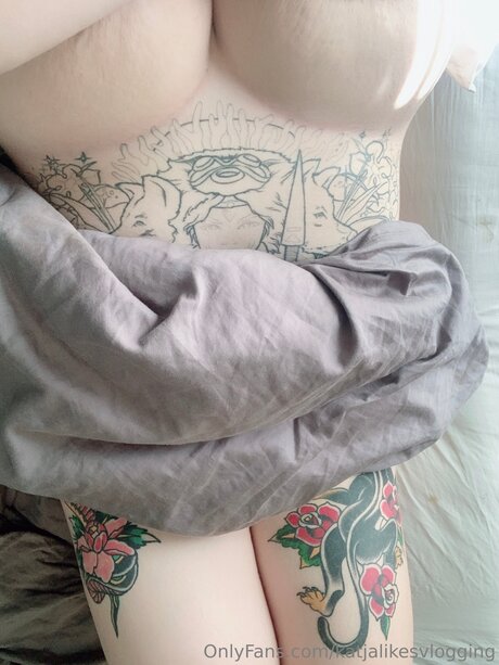 Katjalikesvlogging free pornstar pics