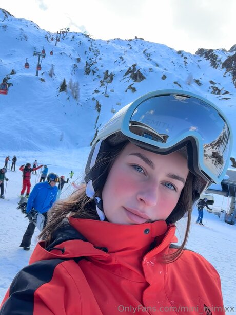 Mini Mimixx pretty pornstar picture