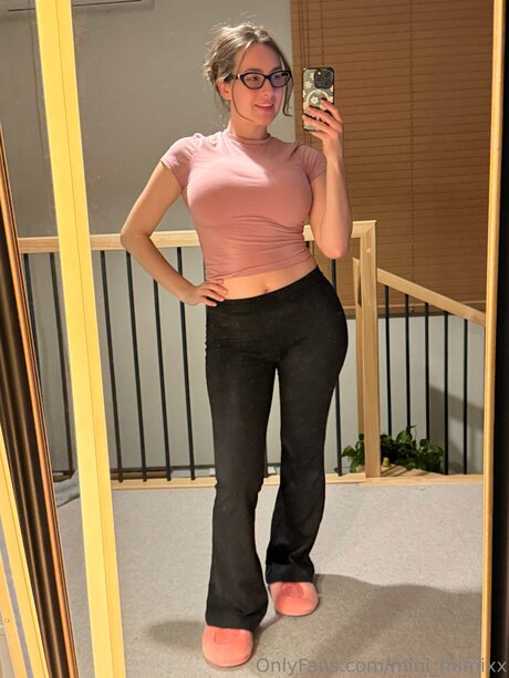 Mini Mimixx pornstar hd pictures