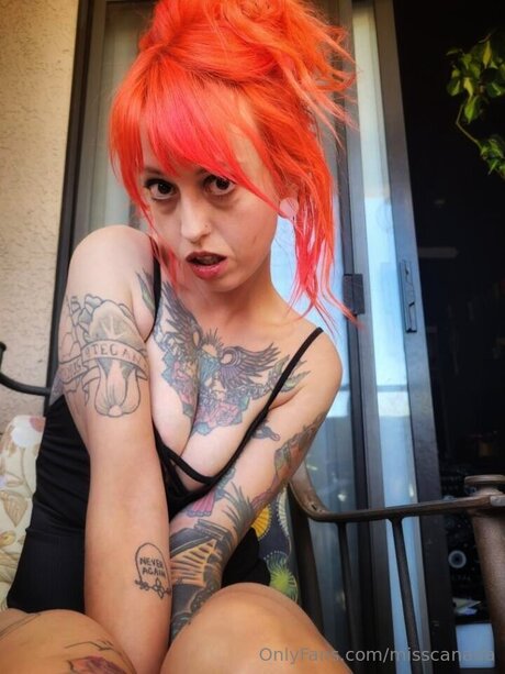 Misscanada nudes model images