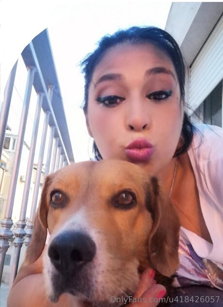 U418426057 naked star pictures