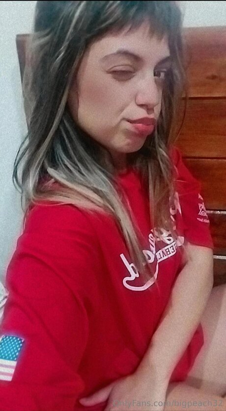 Bigpeach32 high quality model pics