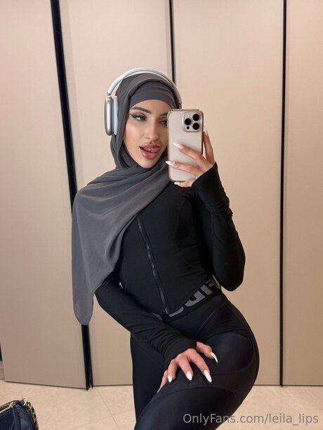 Leila Lips free actress gallery