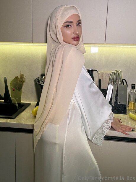 Leila Lips star porn pic