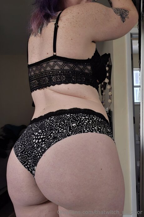 chubby slut onlyfans pornographic pictures