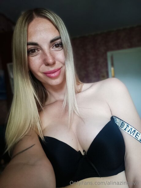 Alinazineeva model naked image