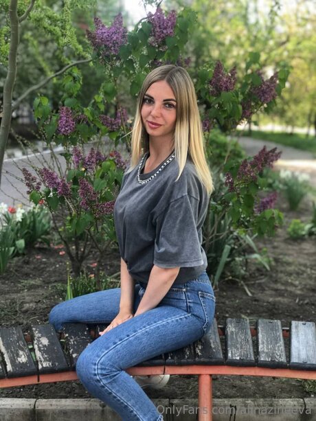 Alinazineeva erotic star pics