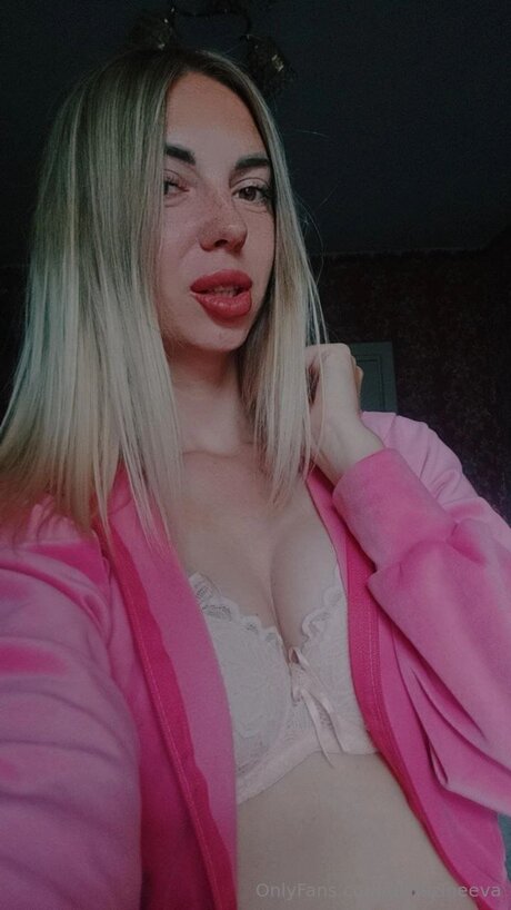 Alinazineeva star porn pic