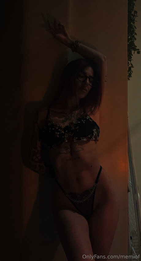 Memiof xxx model gallery