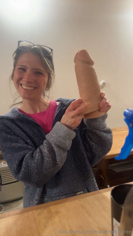 Trailerspicefree model top galleries