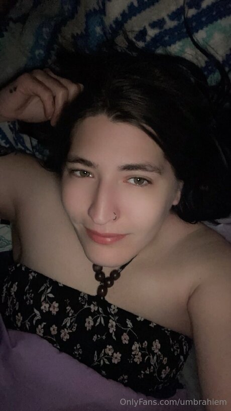 Umbrahiem sexy actress picture