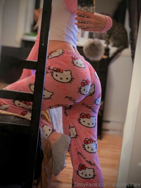 Aikodivinex sex model photo