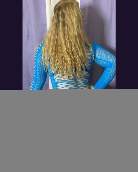 Champagnecutie model high quality picture