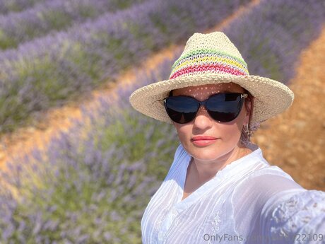 U478722109 pornstar erotic photos