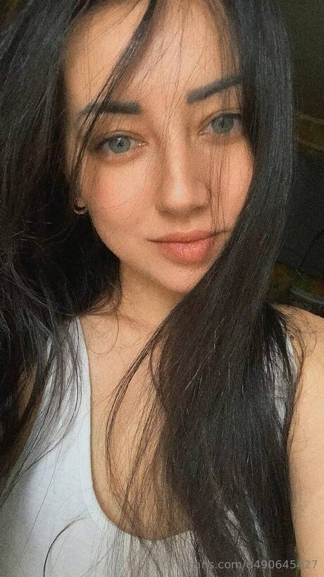 U490645427 porn model pictures