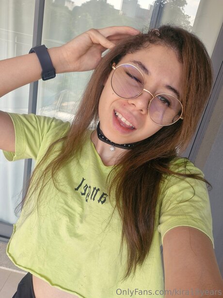 Kira18years naked star photos