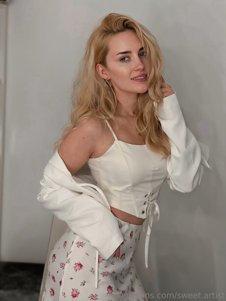 Sweet Artist star sex images