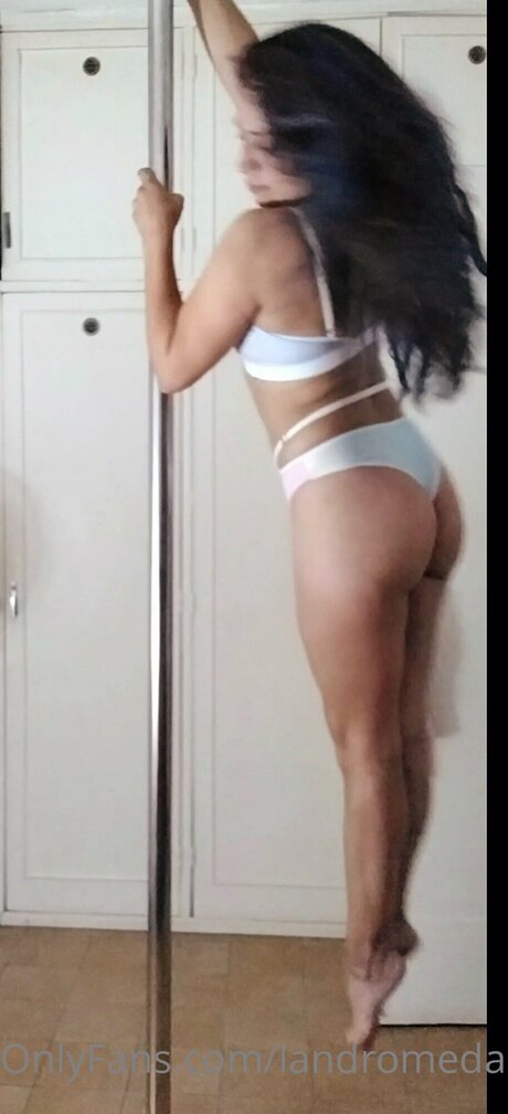 Landromeda model porn picture