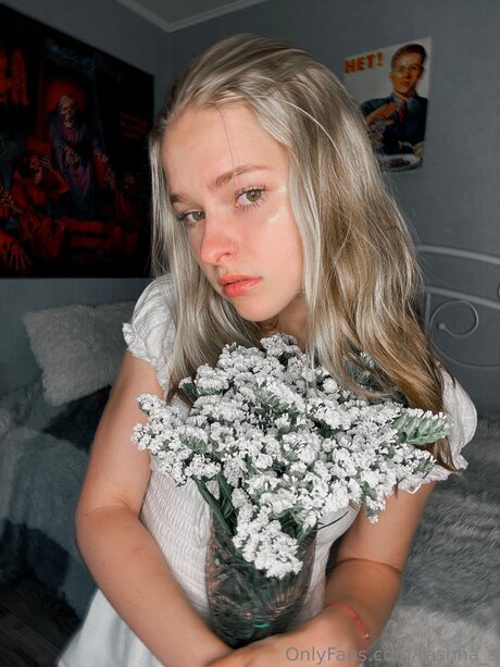 Tashha S free actress photo