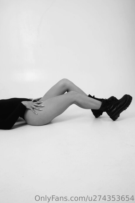 Paulinasw adult actress picture