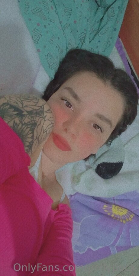 Pollypock model nude picture