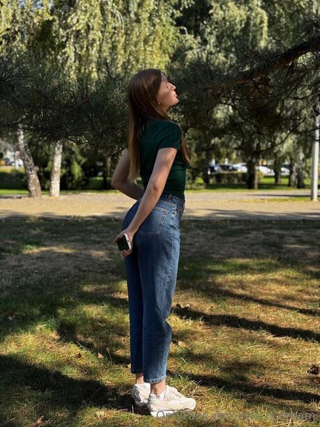 Lily Karamelka xxx pornstar photos