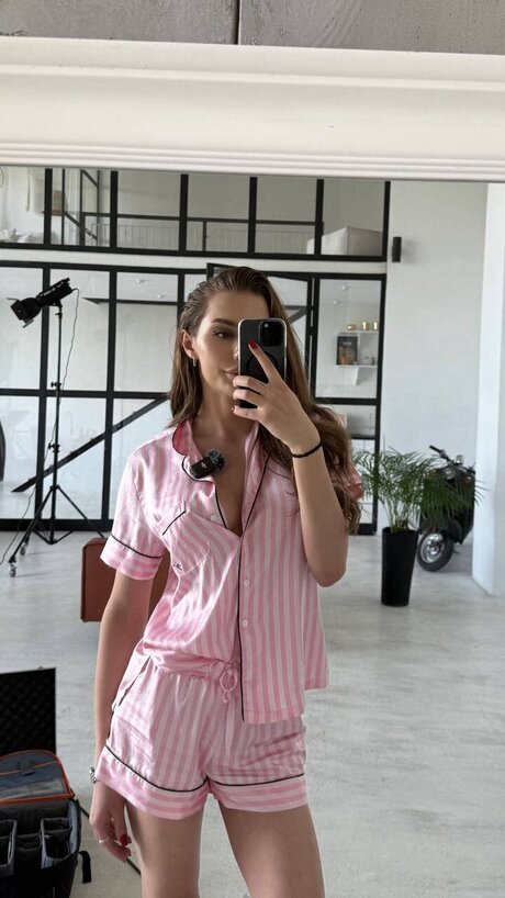 Megan Ts Grl model sex pics