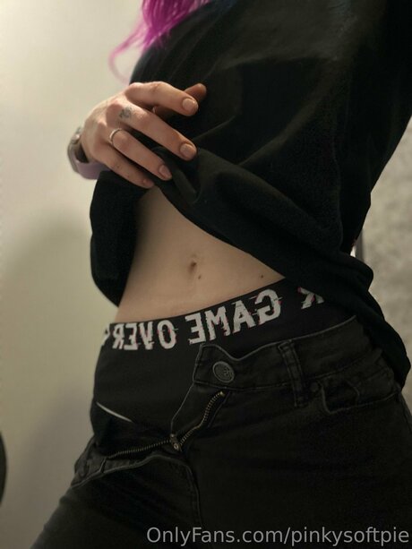 Pinkysoftpie naked actress images