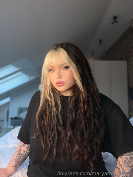 Maryathamefree hot model galleries