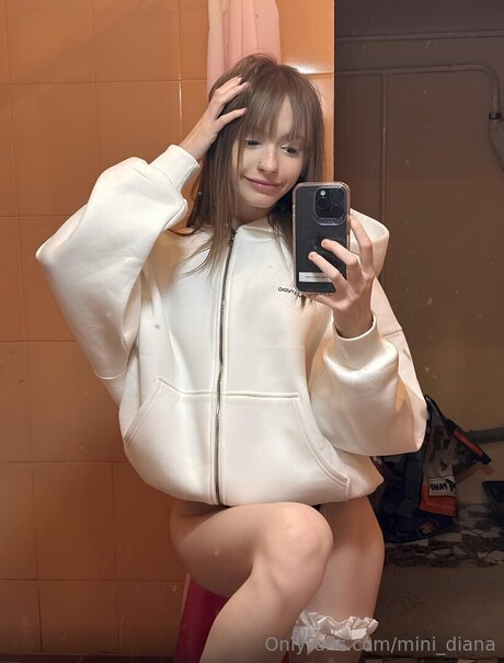Mini Diana pornstar beautiful pictures