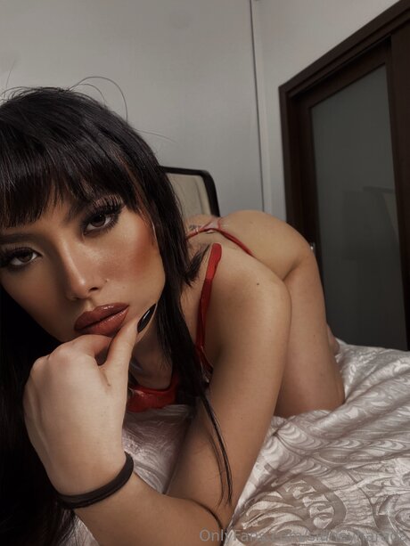 Sidneyharada nude star galleries