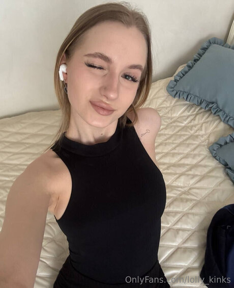 Lolly Kinks hd model picture