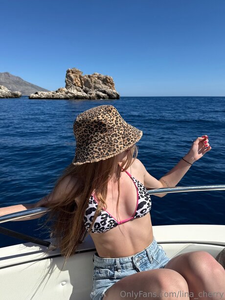 Lina Cherry model perfect img