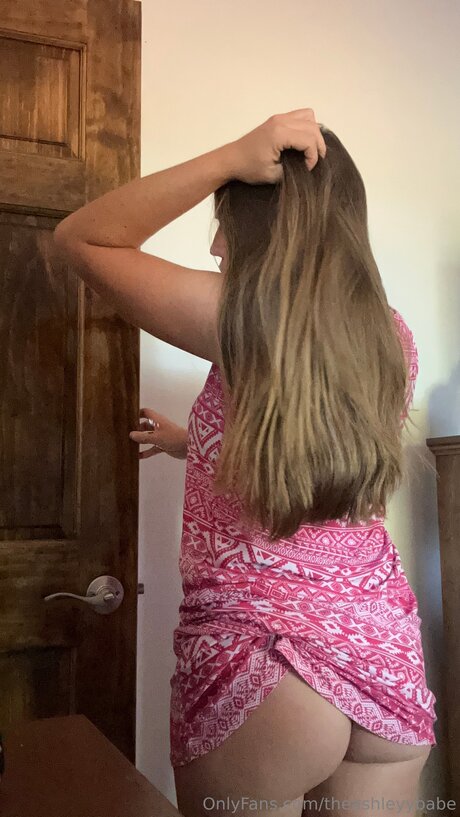 Theashleyybabe star sexy pics