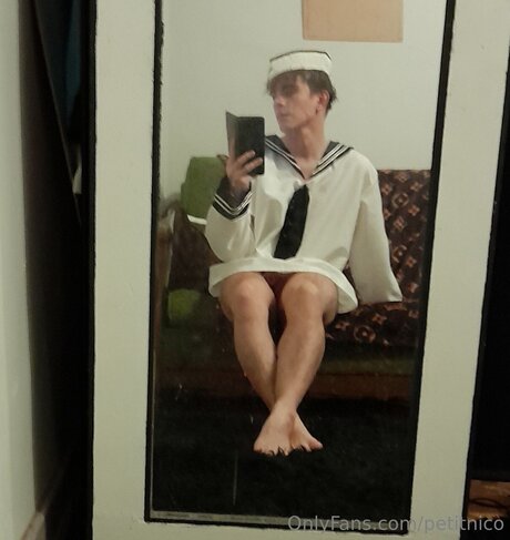 Petitnico nice model images