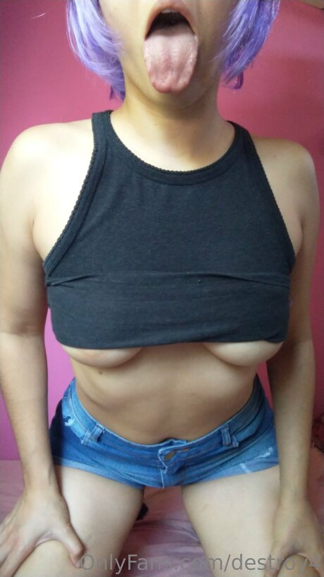 Destroy4 nude actress image