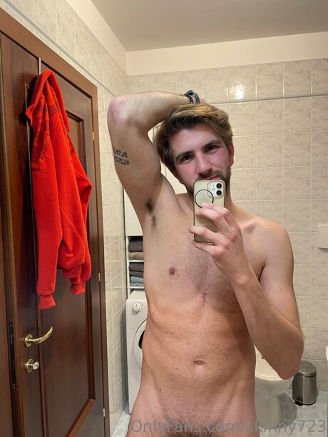 Skinny723 pornographic star archive