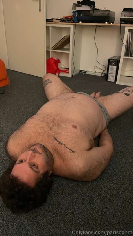 Parisbohm model nude photo