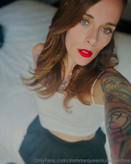 Dommequeenlunalurefree nude actress pic