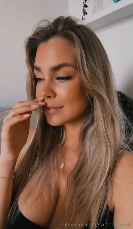 Sweetiesweds hot star gallery