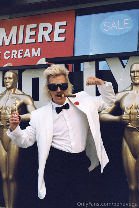 Bonavega star xxx images