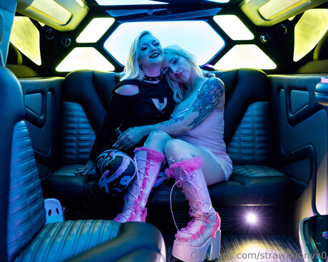 Strawbunnyx0 hd model img