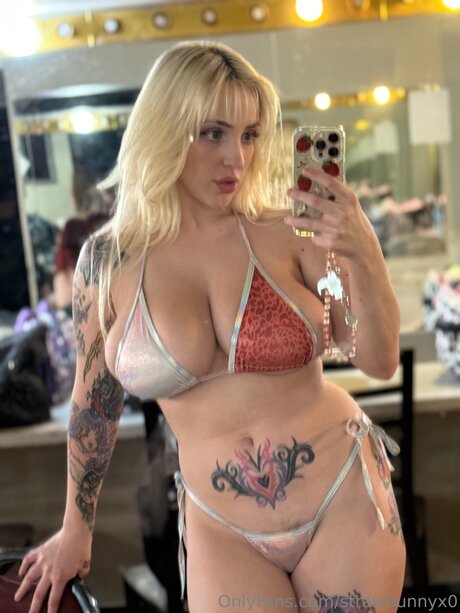 Strawbunnyx0 model beautiful images