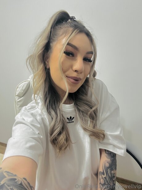 Ivylovellvip sex model pic