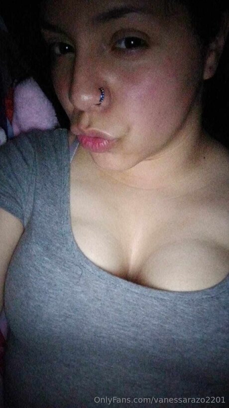 Vanessarazo2201 sex actress img