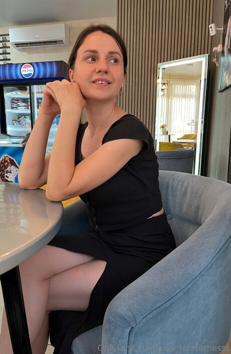 Julia Tendernesss model exclusive pictures